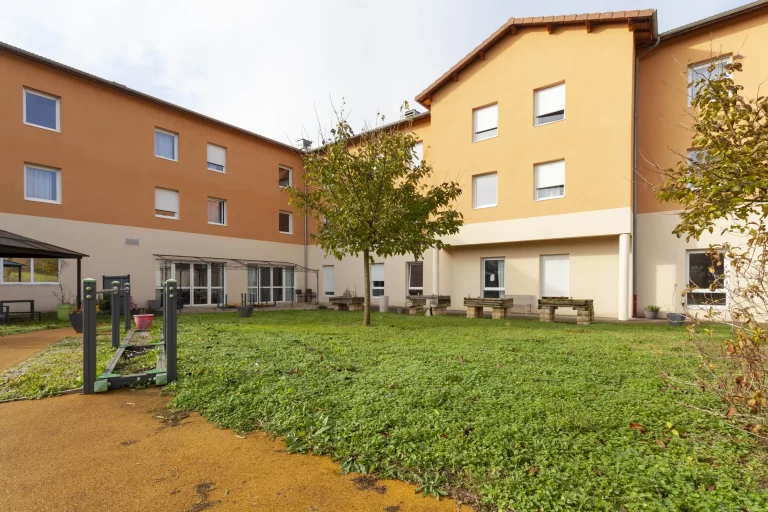 Maison de retraite médicalisée EHPAD Résidence Les Améthystes à Béligneux