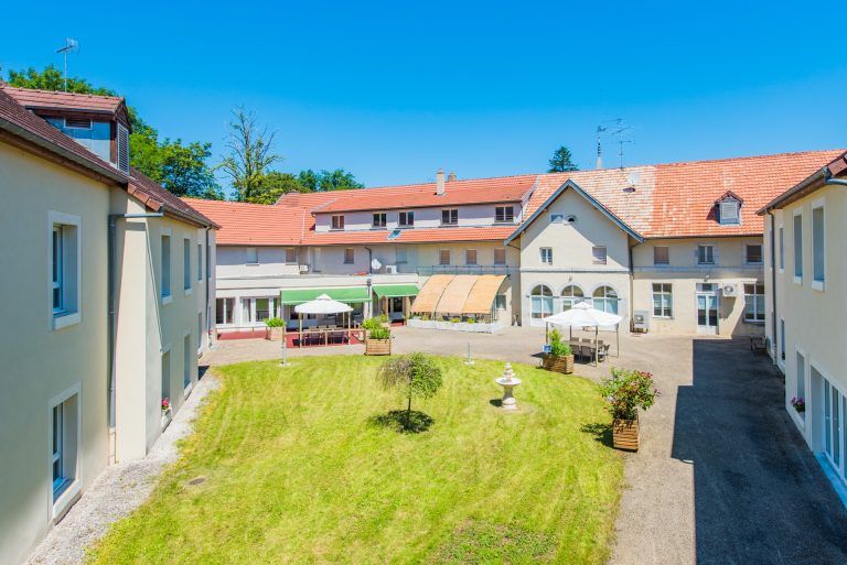 Maison de retraite médicalisée EHPAD La Maison de Clairvans à Chamblay