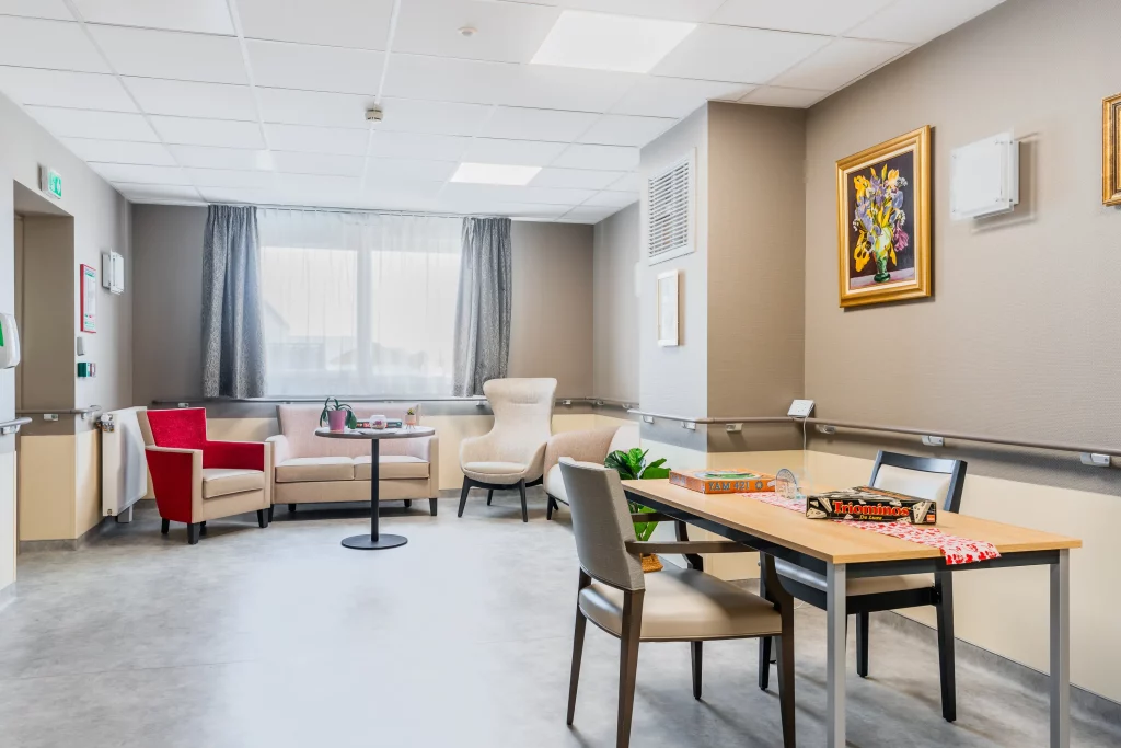 GIR_RESIDENCE SERVICE SENIOR LE CLOS DE TICHEMONT_GIRAUMONT_8_0