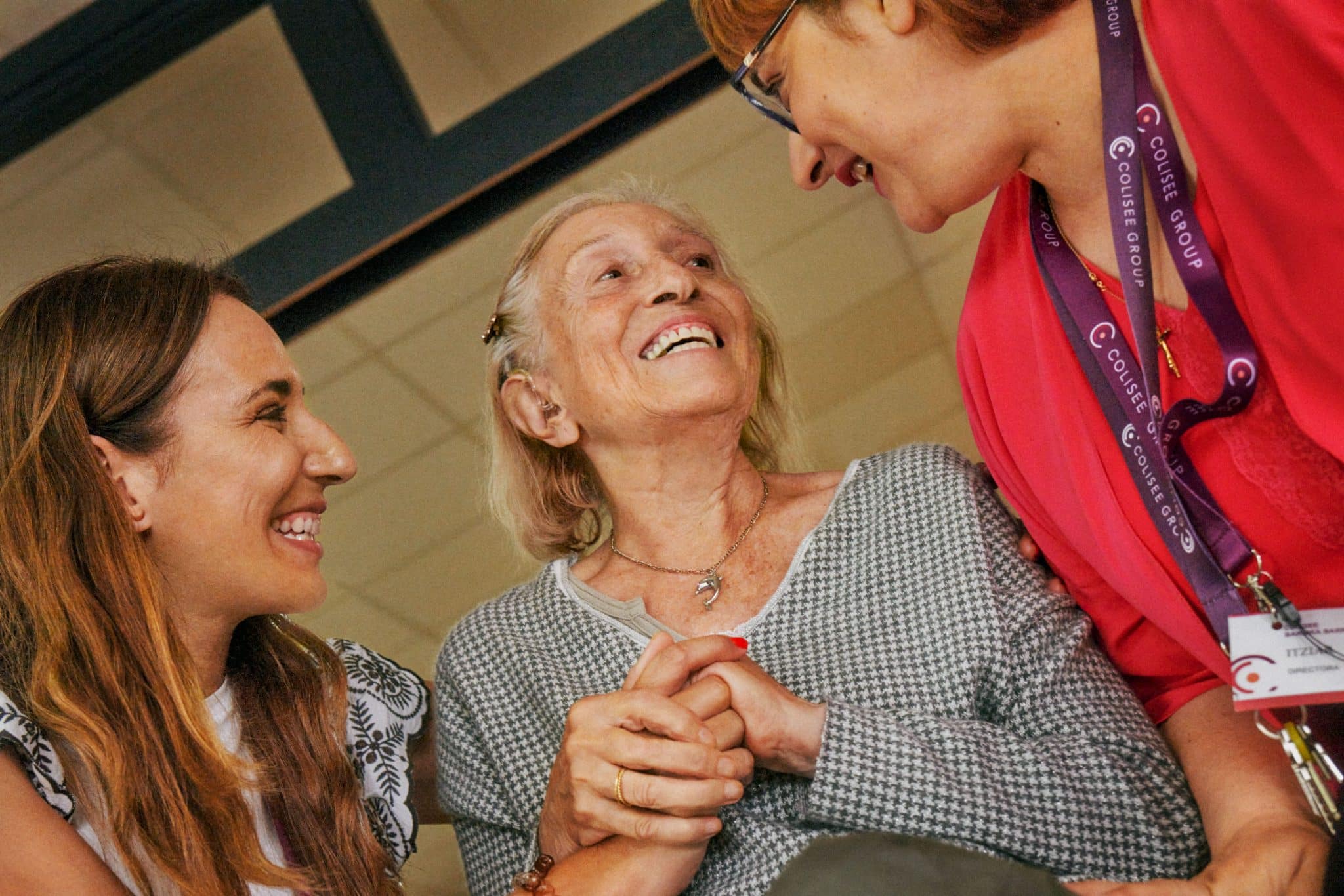 Maladie Alzheimer ou troubles apparentés : un accueil humain et professionnel dans les EHPAD Colisée.