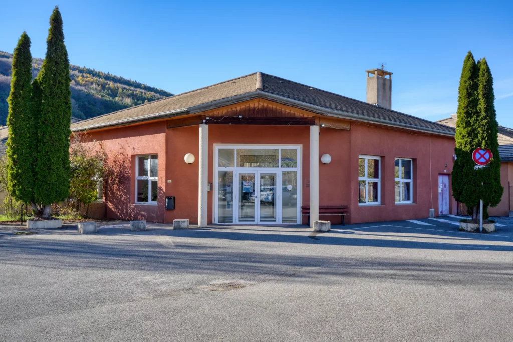 Maison de retraite médicalisée EHPAD Résidence du Lac à Ubaye Serre-Ponçon