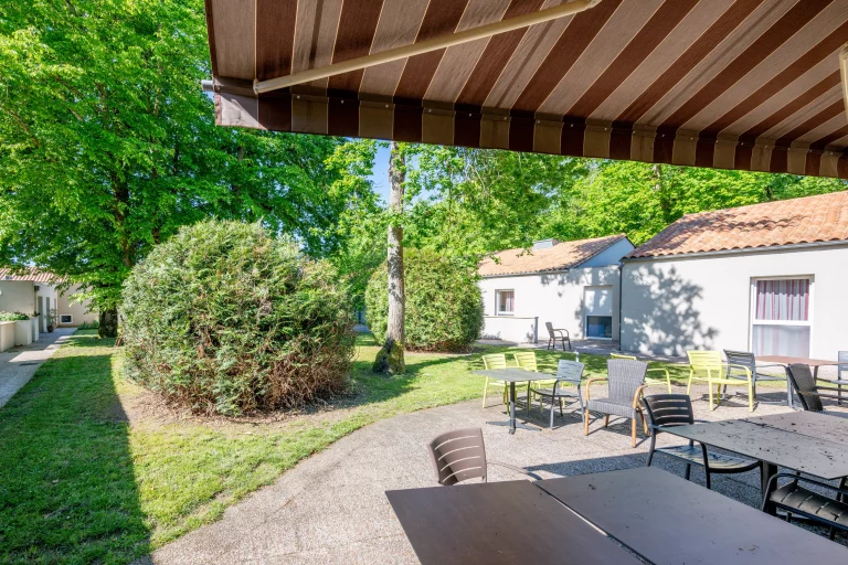 Maison de retraite médicalisée EHPAD Les Bois de Landecotte à La Lande-de-Fronsac