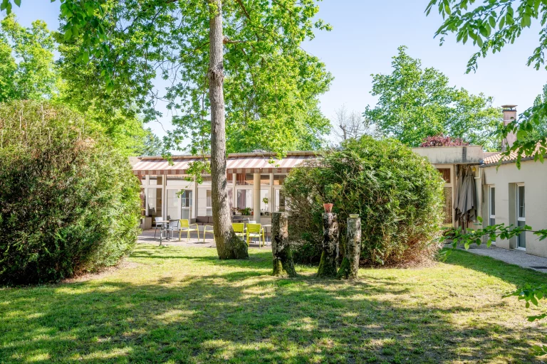 Maison de retraite médicalisée EHPAD Les Bois de Landecotte à La Lande-de-Fronsac
