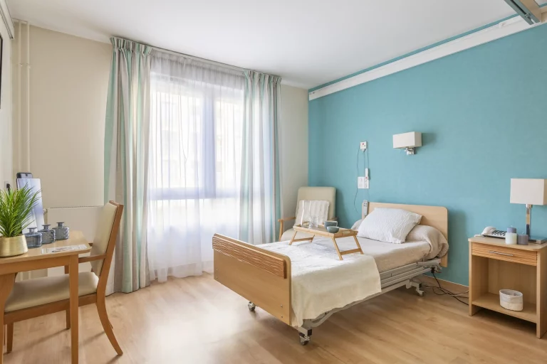 Résidence services seniors République-Dames à Marseille