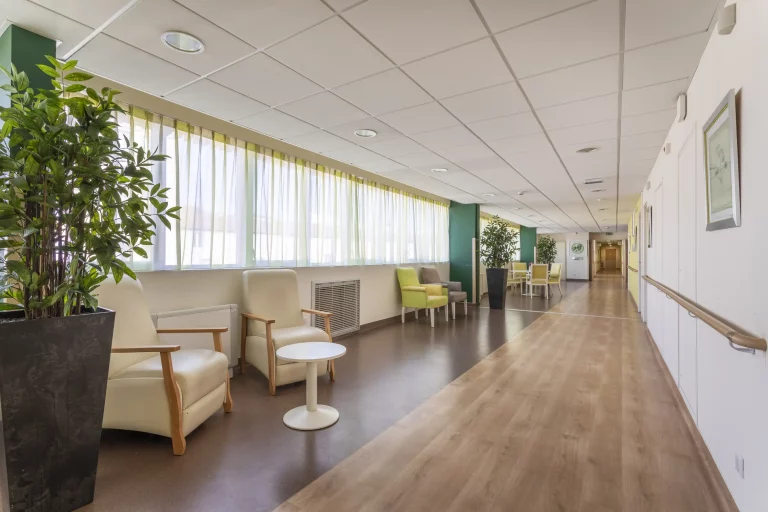 Résidence services seniors République-Dames à Marseille