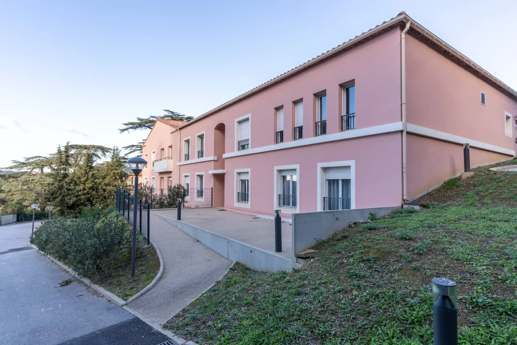 Maison de retraite médicalisée EHPAD Castelet Notre-Dame à Roquefort-la-Bédoule