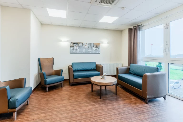 Résidence services seniors République-Dames à Marseille