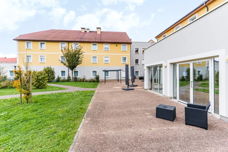 Résidence services seniors République-Dames à Marseille