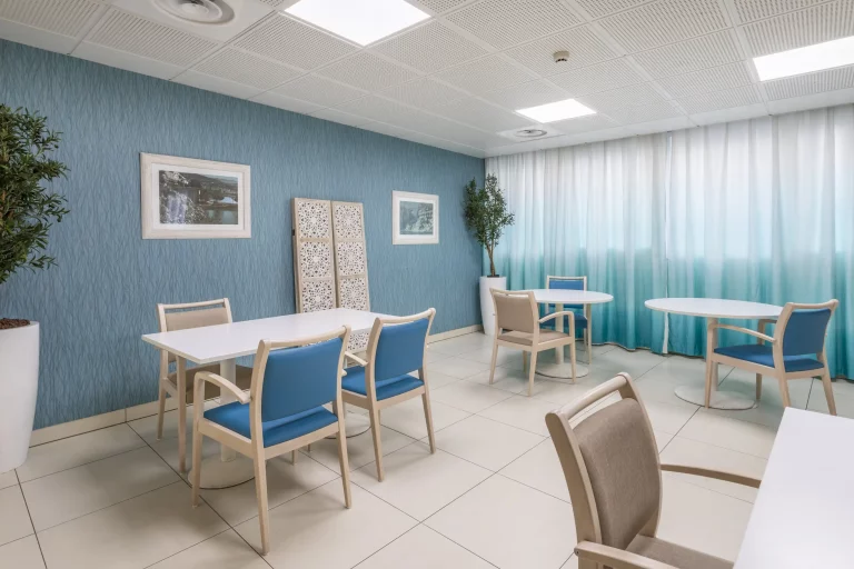 Résidence services seniors République-Dames à Marseille