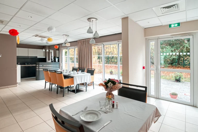 Résidence services seniors Résidence de l’Avre à Saint-Lubin-des-Joncherets