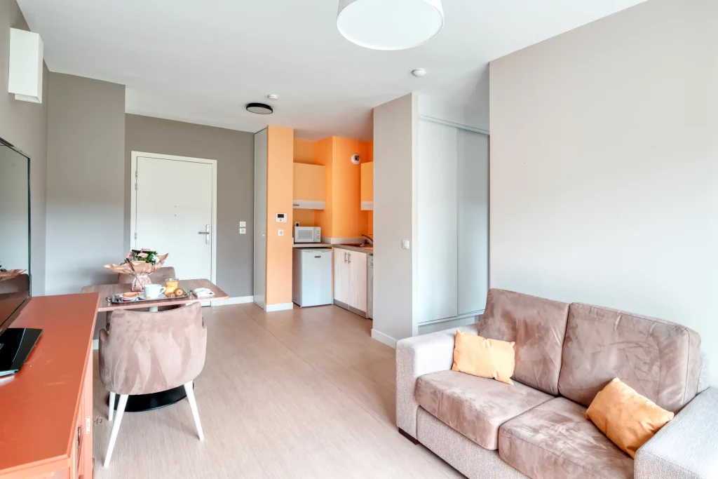 RSLJ_RESIDENCE_SERVICE_SENIOR_DE_L�_AVRE_SAINT_LUBIN_DES_JONCHERET_20-11-2024_1_0_0.webp