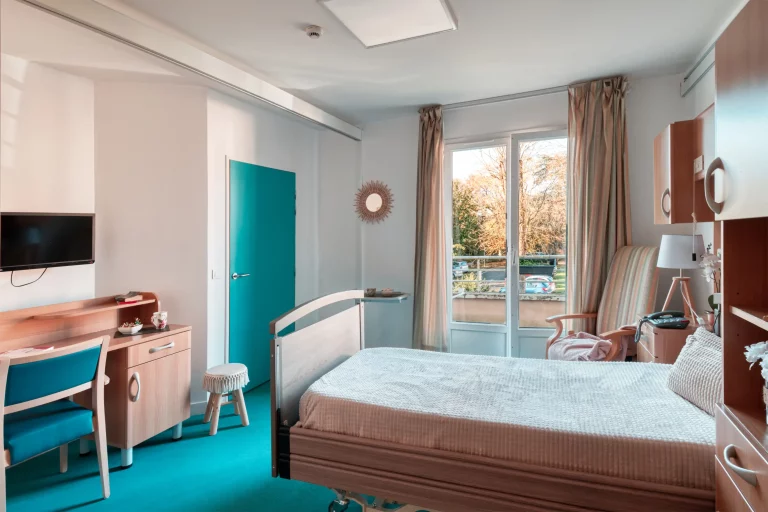 Maison de retraite médicalisée EHPAD Château du Haut-Venay à Saint-Lubin-des-Joncherets