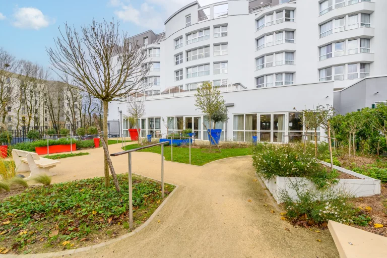Maison de retraite médicalisée EHPAD Les Charmettes à Torcy