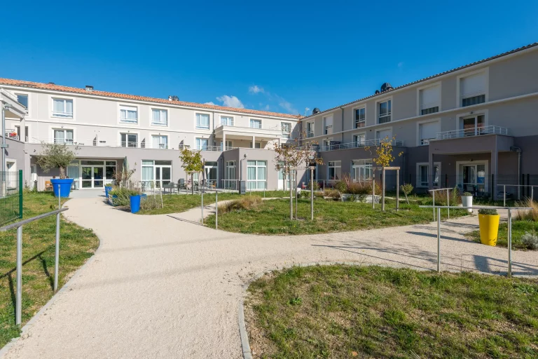 Maison de retraite médicalisée EHPAD Résidence du Lavézon à Rochemaure