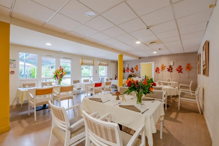 Maison de retraite médicalisée EHPAD Résidence Les Clos de Planestel à Bagnols-en-Forêt