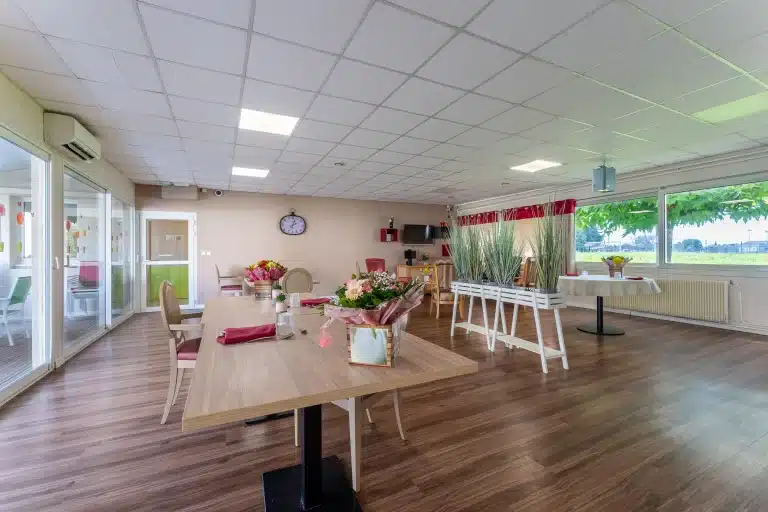 Lieu de vie - Maison Médicalisée Résidence les Capitelles à Bernis