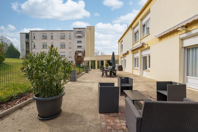 Maison de retraite médicalisée EHPAD Les Mélèzes à Bar-le-Duc