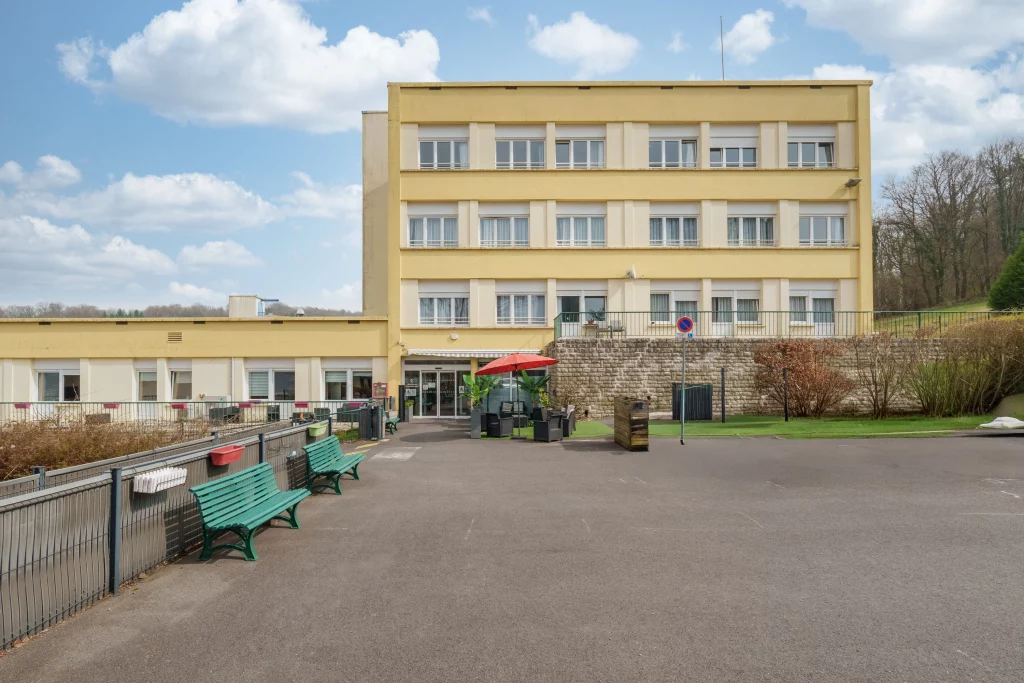Maison de retraite médicalisée EHPAD Les Mélèzes à Bar-le-Duc