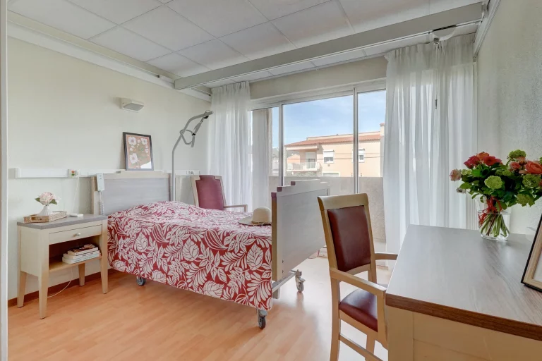 Maison de retraite médicalisée EHPAD Les Jardins de Valtrède à Châteauneuf-les-Martigues