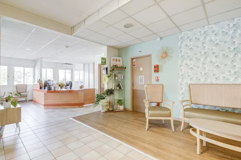 Maison de retraite médicalisée EHPAD Les Jardins de Valtrède à Châteauneuf-les-Martigues