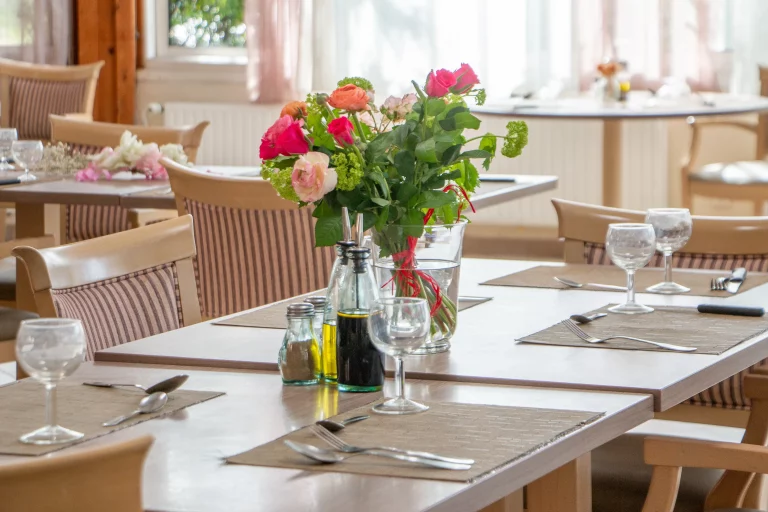 Maison de retraite médicalisée EHPAD Les Jardins de Valtrède à Châteauneuf-les-Martigues