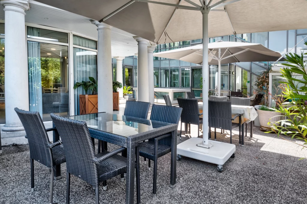 colisee-france-ehpad-bleu-d-azur-cannes-004