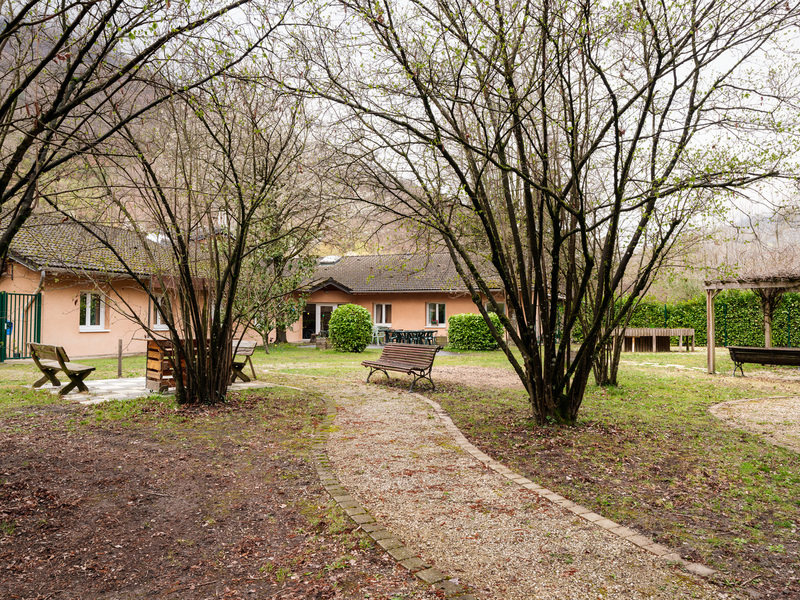 colisee-france-ehpad-home-du-vernay-esserts-blay-exterieur