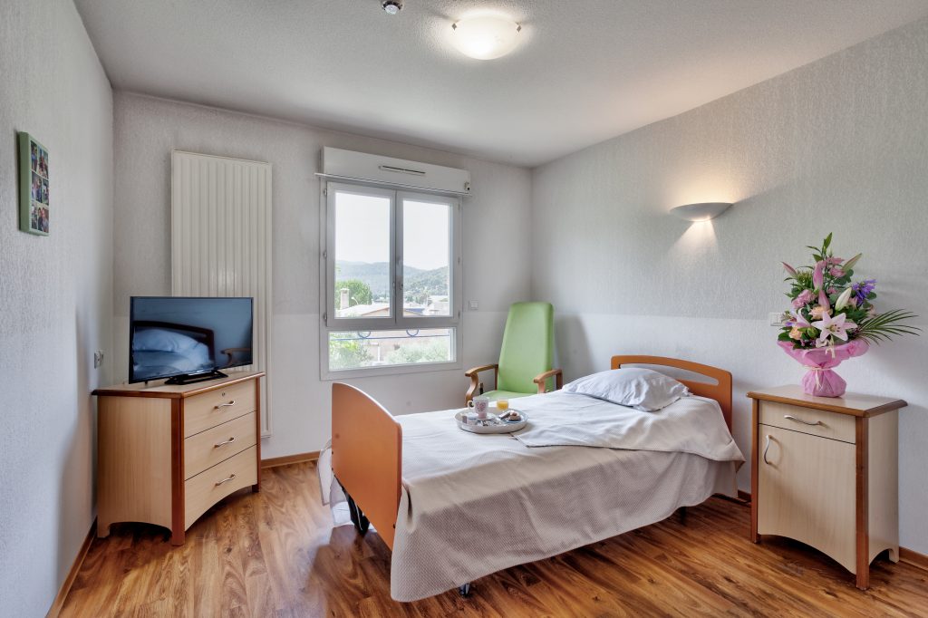 colisee-france-ehpad-les-figuiers-sollies-pont-020