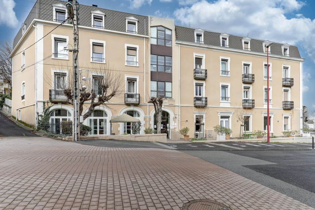 Maison de retraite médicalisée EHPAD Résidence Les Candélies à Chatel-Guyon