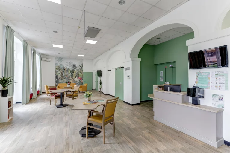 Maison de retraite médicalisée EHPAD Résidence Les Candélies à Chatel-Guyon