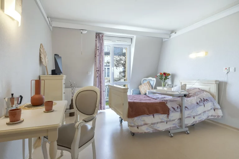 Maison de retraite médicalisée EHPAD Résidence Les Tilleuls à Chatellerault