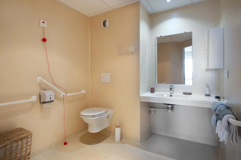 Maison de retraite médicalisée EHPAD Résidence Les Tilleuls à Chatellerault