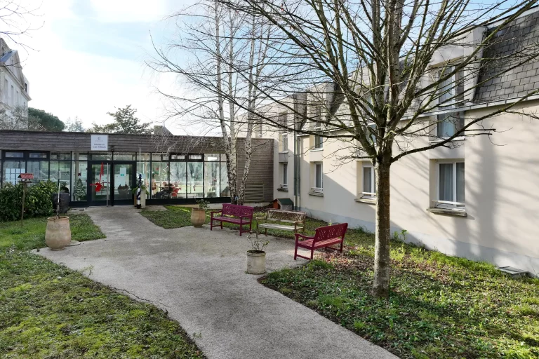 Maison de retraite médicalisée EHPAD Résidence Les Tilleuls à Chatellerault