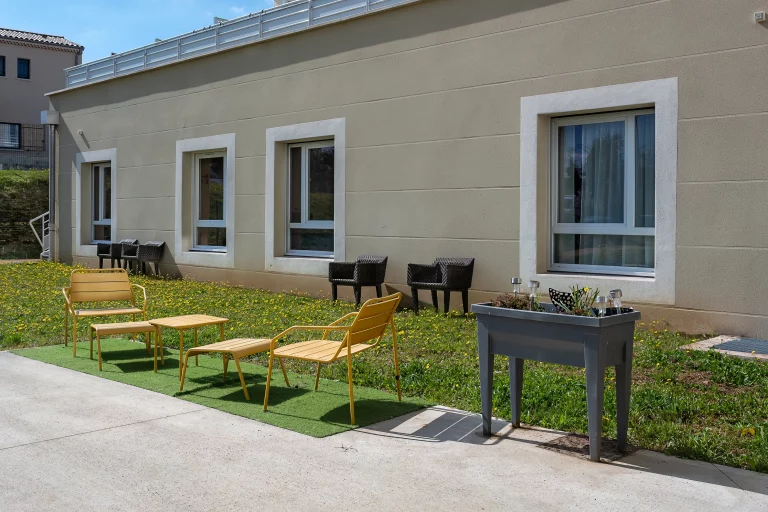 Résidence services seniors La Maison des Trois Becs au Grane