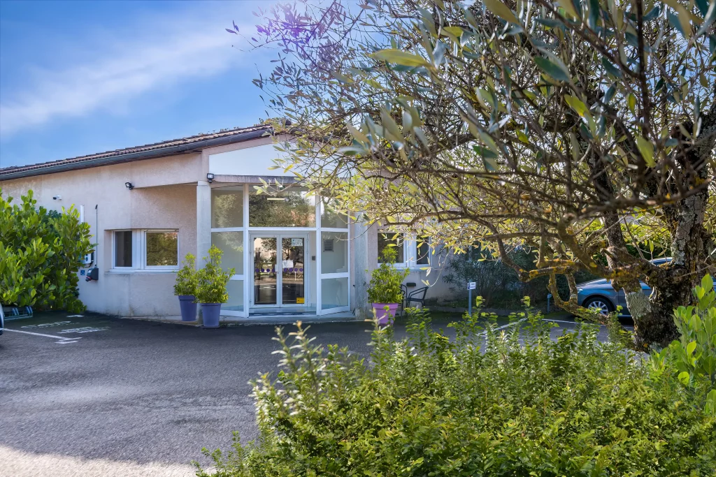 Maison de retraite médicalisée EHPAD Résidence de La Tour à La Baume-de-Transit