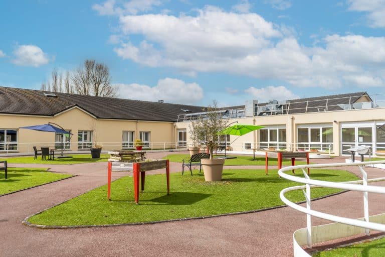 Maison de retraite médicalisée EHPAD Résidence Les Trois Hameaux à Morgny-La-Pommeraye