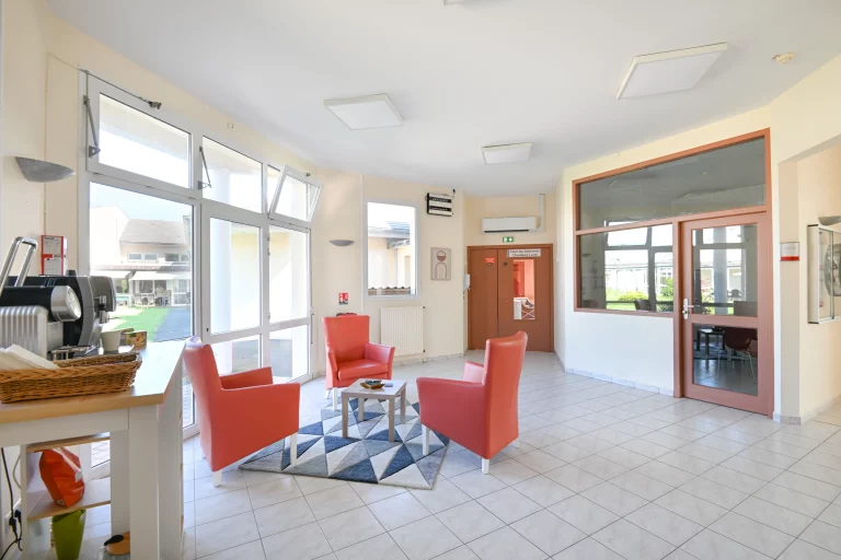 Maison de retraite médicalisée EHPAD Résidence Roche Brune à Montmartin-sur-Mer