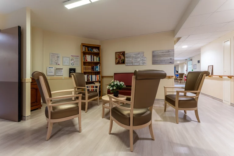 Maison de retraite médicalisée EHPAD Les Oliviers à Nîmes