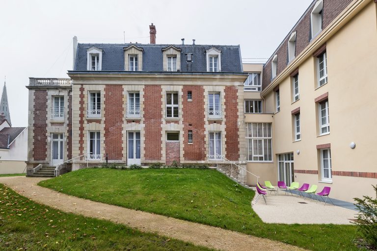 Maison de retraite médicalisée EHPAD Résidence Le Cèdre à Plailly