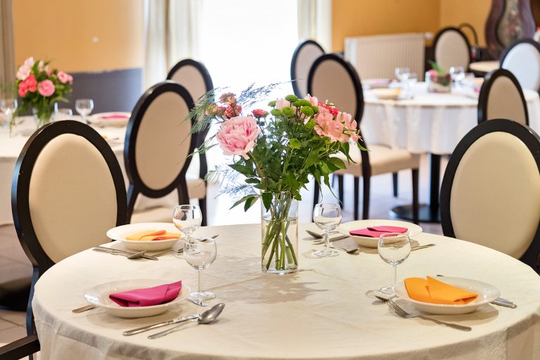 Maison de retraite médicalisée EHPAD Résidence Les Charmilles à Roumazières-Loubert