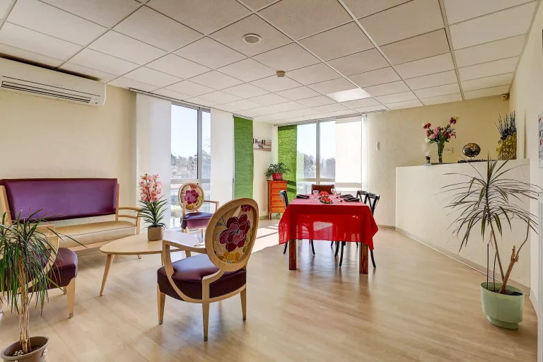 Maison de retraite médicalisée EHPAD Le Clos des Lys à Paray-le-Monial