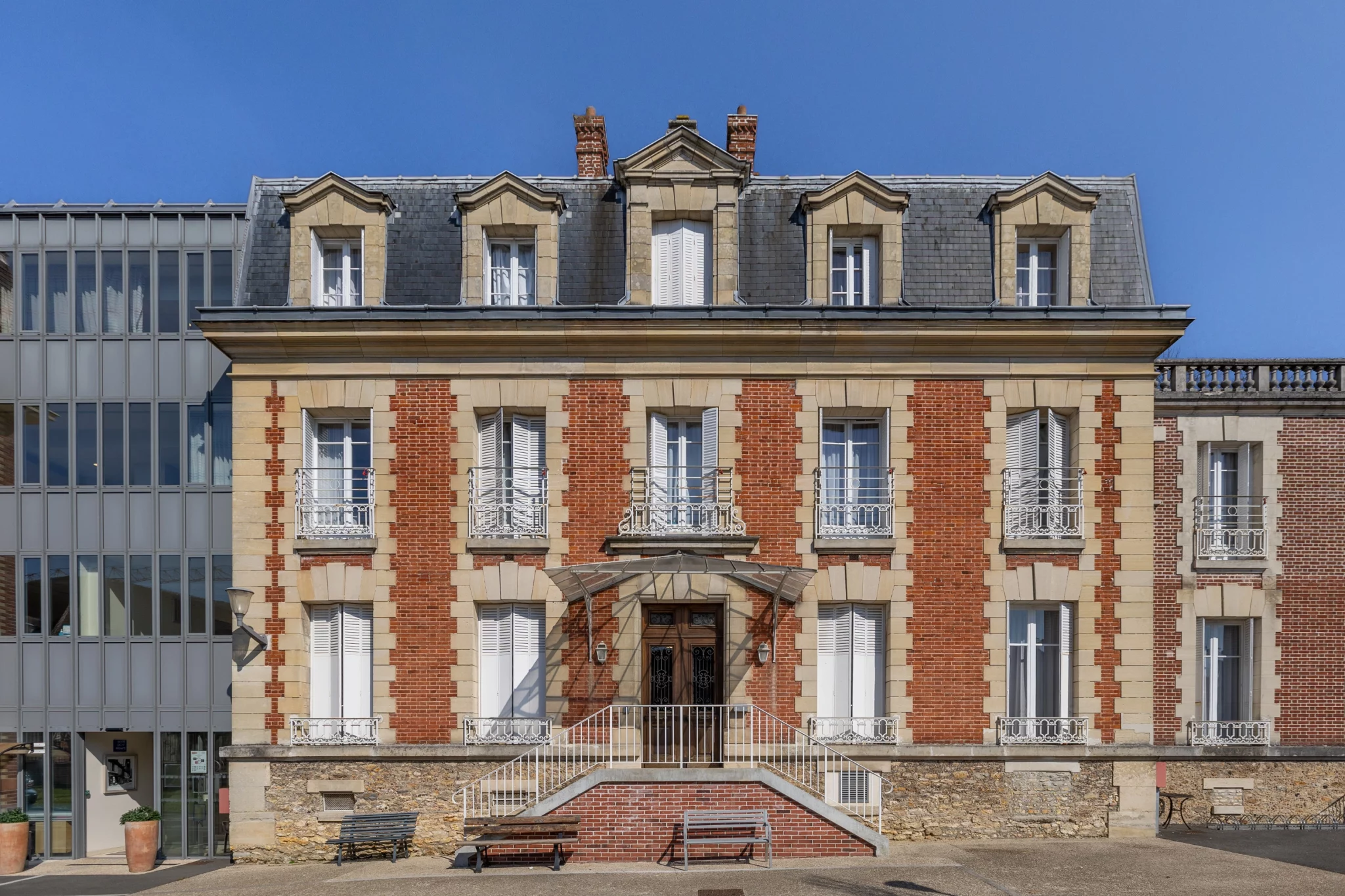 Façade - Residence les Cédres - Plailly