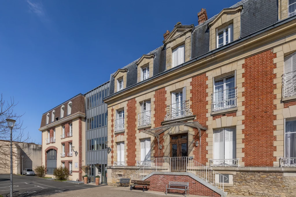 ply_residencelescedres_plailly_17