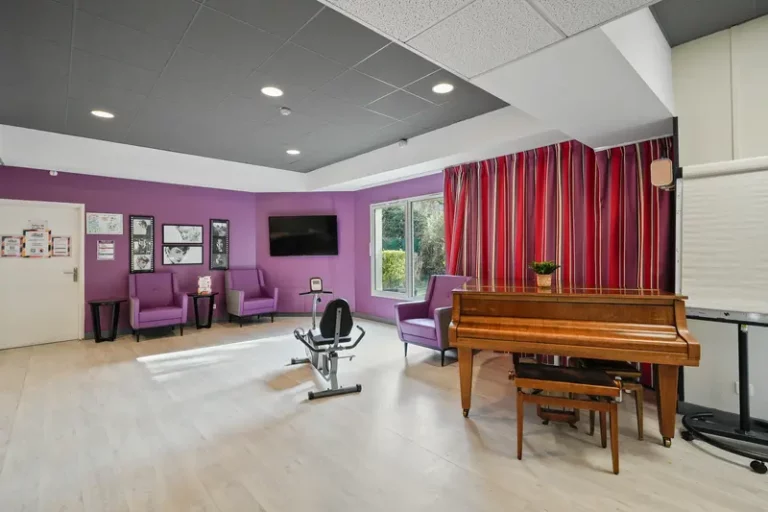 Lieu de vie - Maison médicalisée -residence la maison des parents-paris