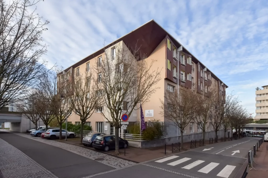 Maison de retraite médicalisée EHPAD Les Côteaux à Saint-Germain-en-Laye