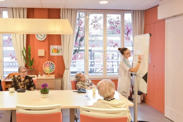 Maison de retraite médicalisée EHPAD Les Côteaux à Saint-Germain-en-Laye